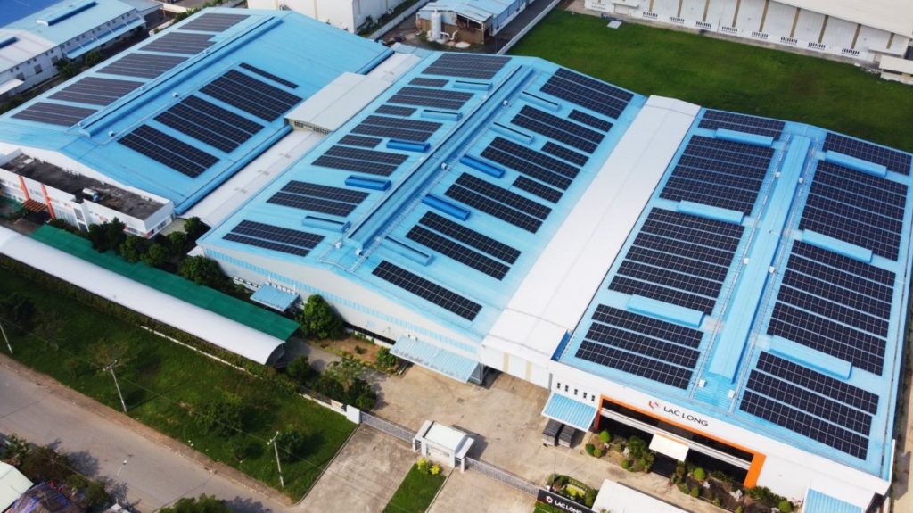 Nhà máy năng lượng mặt trời Lạc Long 1025 kWp và Nhà máy năng lượng mặt trời Lạc Long II 427 kWp.